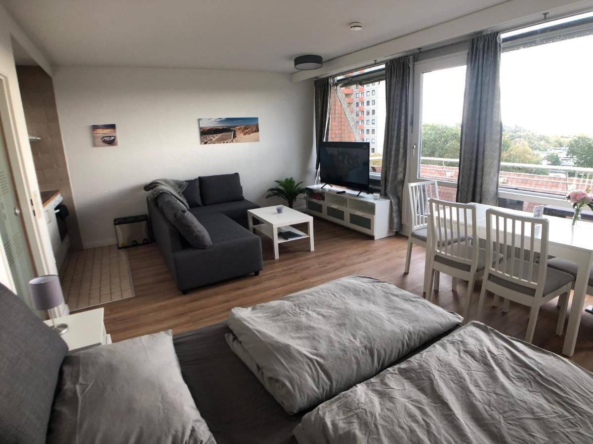 Nur 50m zum Yachthafen und 100m zum Strand Kiel Exterior foto