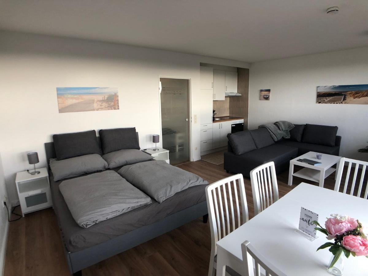 Nur 50m zum Yachthafen und 100m zum Strand Kiel Exterior foto