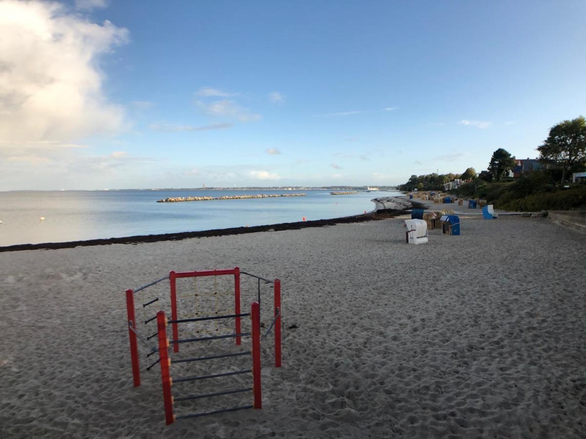 Nur 50m zum Yachthafen und 100m zum Strand Kiel Exterior foto